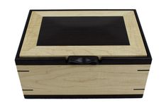 Men’S Valet & Watch Box | Solid Figured Maple & Wenge 4 small