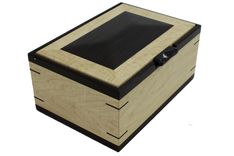Men’S Valet & Watch Box | Solid Figured Maple & Wenge 1 small