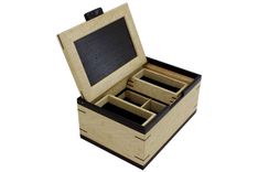 Men’S Valet & Watch Box | Solid Figured Maple & Wenge 5 small