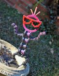 Outdoor Sculpture Big Head Dancing Garden Decor Welded Chain Art 1 small