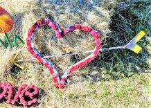 Large Salvaged Art Heart And Arrow Welded Chain Art 2 small