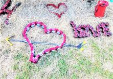Large Salvaged Art Heart And Arrow Welded Chain Art 4 small