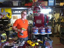 Redi The Red Vines Robot 2 small