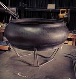 Tire Planter With Metal Basket 5 small