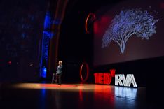 Theatre, Event And Wedding Set Pieces And Props 3 small