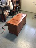 Solid Oak Cedar Chest W/ Removable Tray 1 small