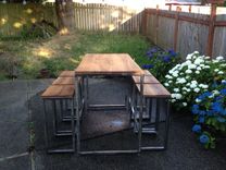 Indoor/Outdoor Pub Table And Stools 4 small