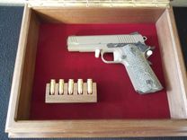 Pistol Display Case 3 small