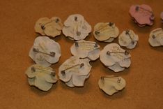 Brooch Wedding Bridal Rose Bouquet Vintage Pastel Colors Hand Formed 10 Assorted Size & Color 3 small