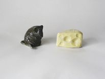 Salt And Pepper Shakers 5 small