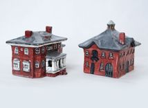 House Salt And Pepper Shakers 3 small