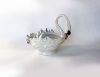 Elegant Swan Dish 1 small