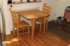 Red Oak Kitchen Table 1 small