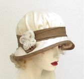 1920'S Cloche Hat In Ivory And Taupe Heavy Textured Fabric 2 small