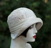1920s Vintage Style Great Gatsby Cloche Wedding Hat In Ivory And Lace 5 small
