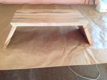 Monitor Table 4 small
