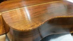 Traditionally Built Acoustic Guitar / 00 / 000 / Dreadnought 3 small