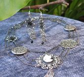 Jewelry: Steampunk / Neo-Victorian Necklace: Silver Cameo With Filigree 7 small