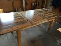 Beetle Kill Pine Dinin Room Table With Two Extension Leaves. 2 small