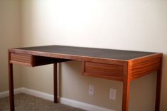 Stephanie Desk 2 small