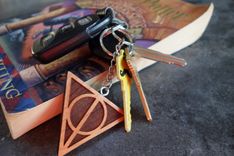 Deathly Hallows Harry Potter Wooden Keychain 1 small