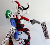 The Joker And Harley Quinn Wedding Cake Topper 2 small