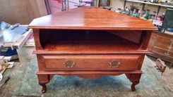 Queen Anne Tv/Dvd Stand 4 small