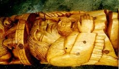 Knott's Berry Farm Commemorative Totem Pole 2 small