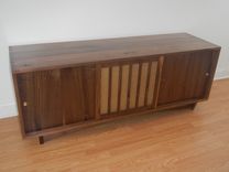Mid Century Modern/ Danish Modern Credenza/Sideboard - No Upper Shelf 5 small