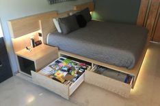 Master Bed 4 small