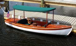 15' Electric Boat, Lightning Bug 16 small