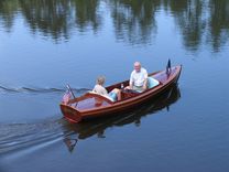 15' Electric Boat, Lightning Bug 5 small