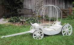 Snow White Carriage 2 small