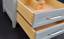 Shaker Vanity 4 small