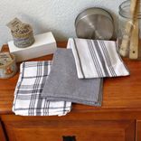 Farmhouse Grainstripe Towel Set With Sewn Corner Hangers 1 small