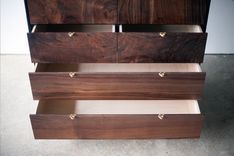 Char Armoire 5 small