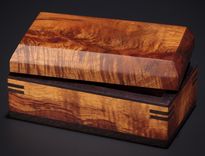 Faceted Koa Box 1 small