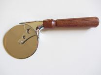 Ultimate Pizza Cutter With Bolivian Rosewood Handle 1 small