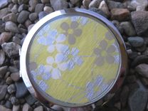 Double-Sided Compact Mirror With Buttered Flowers Design 2 small