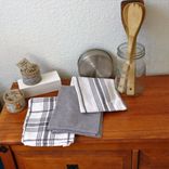 Farmhouse Grainstripe Towel Set With Sewn Corner Hangers 2 small