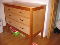Maple Chest Of Drawers 3 small
