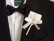White Buttons Wedding Boutonniere 5 small