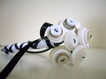 White Button Bouquet Guest Book Pen 3 small