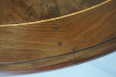 Walnut Dining Or Entry Table   Extraordinaire ! ! !. 5 small