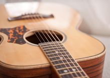 Hawkins Om Guitar 3 small