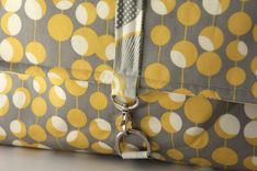 Messenger Bag With Deluxe Changing Pad 2 small
