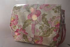 Messenger Bag With Deluxe Changing Pad 5 small