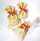 Damask-Printed Fabric Favor Bag For Weddings And Parties 2 small