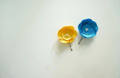 Blue And Yellow Hair Pins For Bridesmaids And Flower Girls 2 small