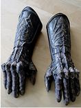 Chronicles Of Riddick Gauntlets 4 small